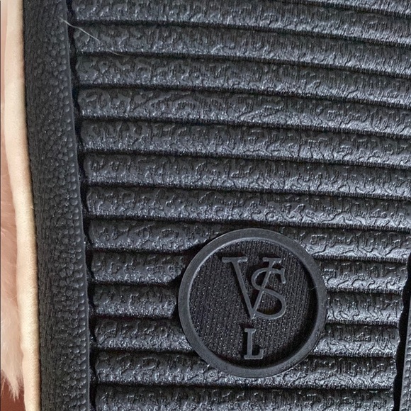Victoria's Secret Pink Cozy Slide Slippers - Picture 8 of 8